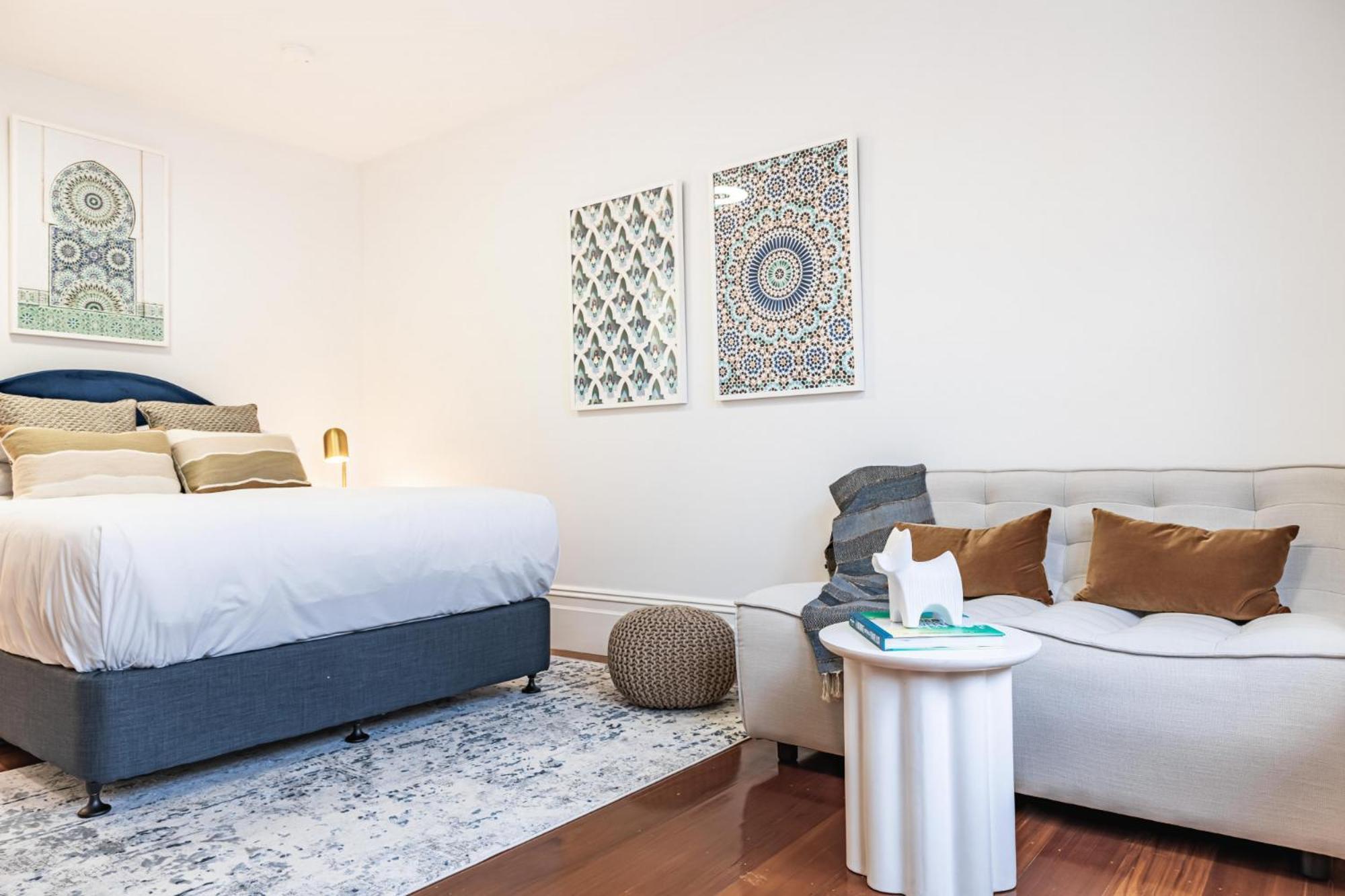 Stylish Near The Centre Apartment